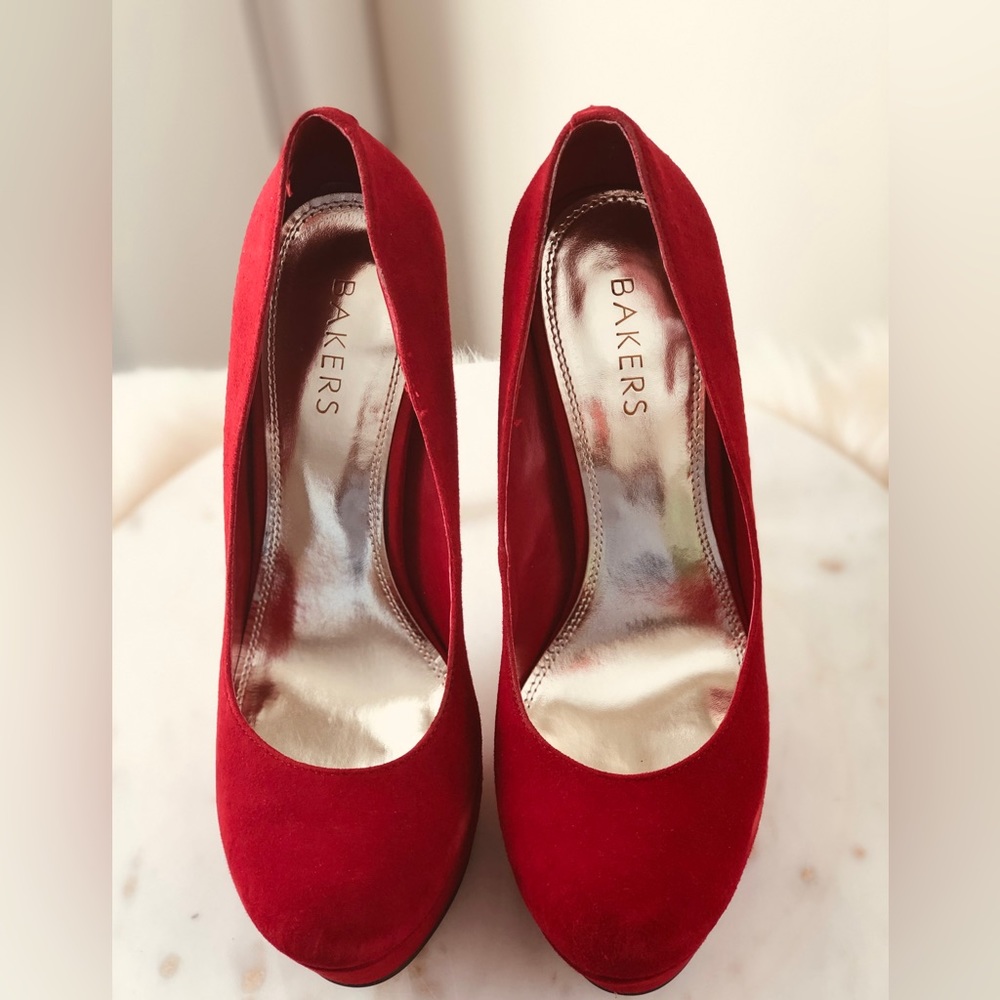 #red #platform #pumps